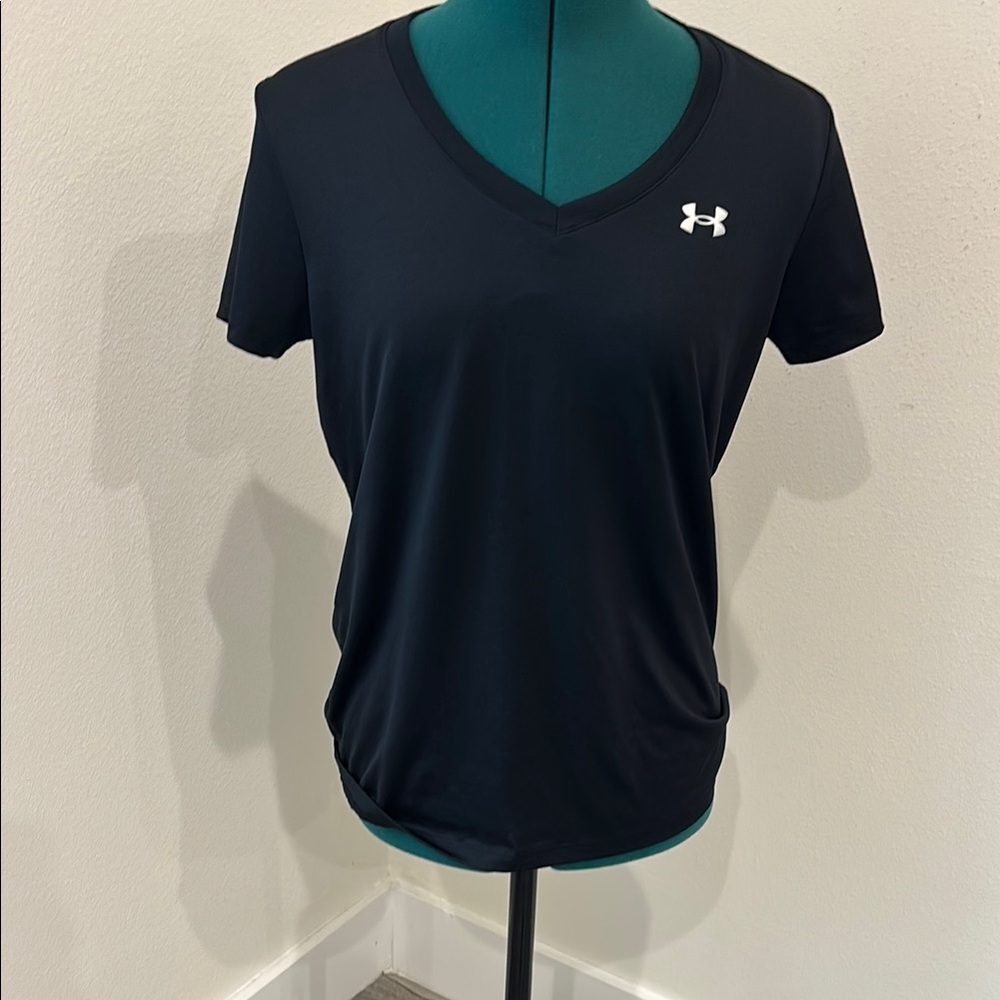 Under Armour Women’s Black Athletic Fitted Short Sleeve Tee Size Medium - Picture 4 of 5